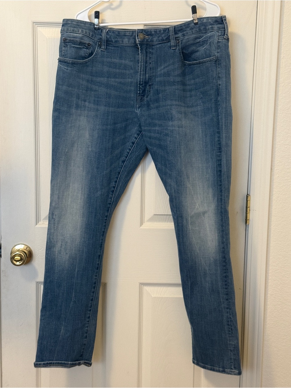 American Eagle Extreme Flex 4 Jeans Mens 38x32 Medium Wash Blue Stretch Denim